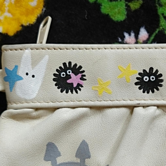 Miyazaki Clutch - Picture 3 of 5